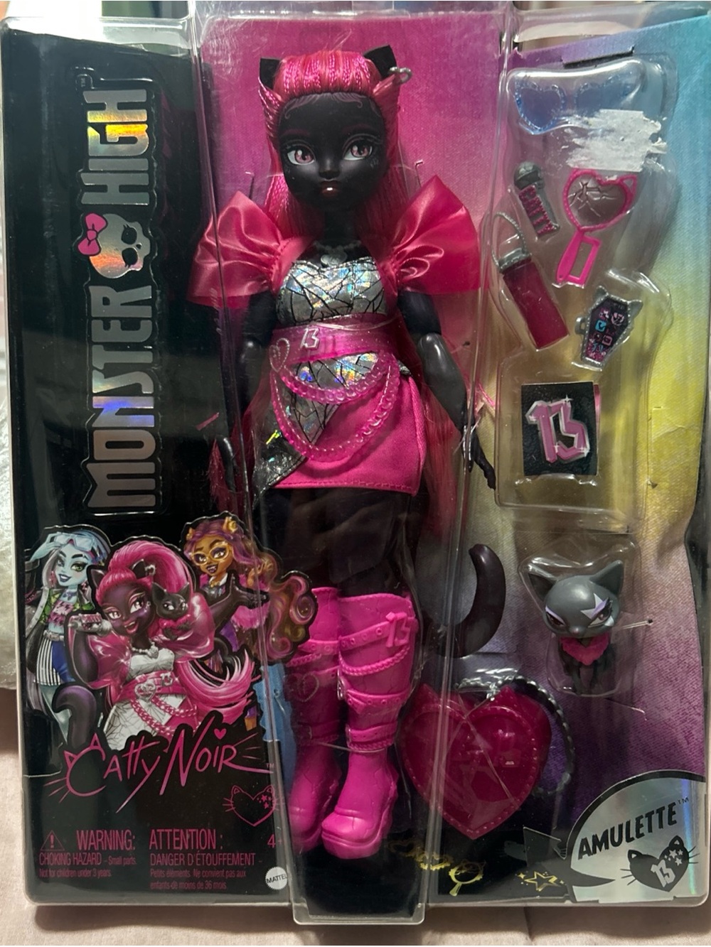 Monster High Catty Noir Fashion Doll - Pink and Black Accessories New in Box